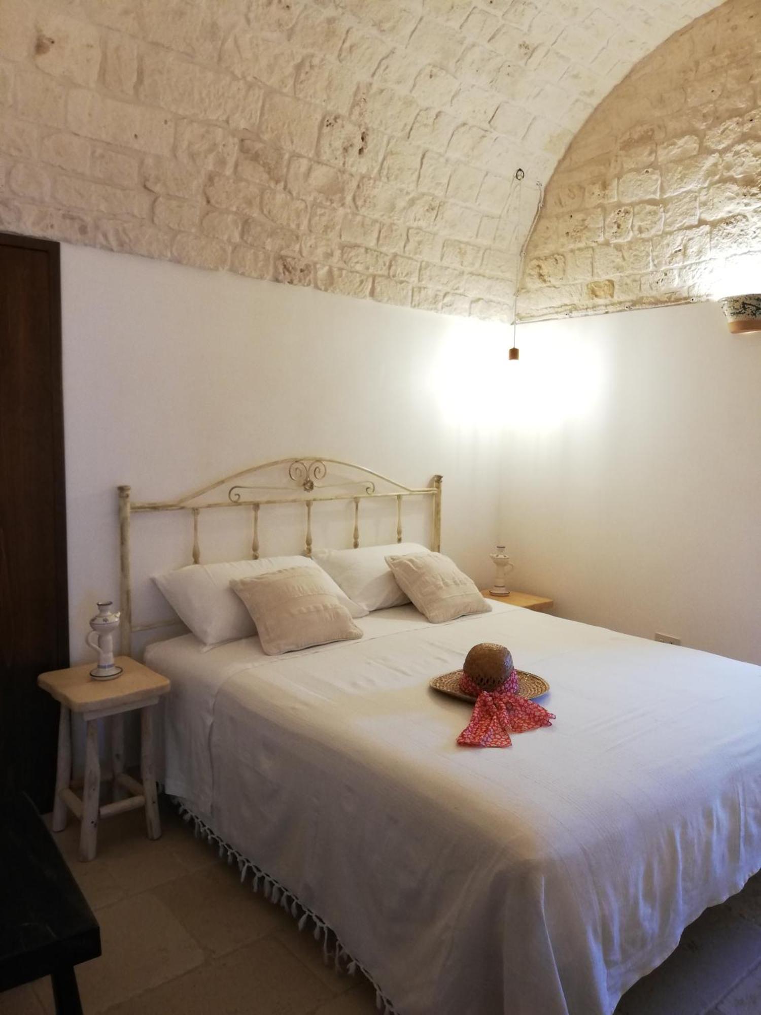 Trulli Bosco Selva Apartment Алберобело Стая снимка